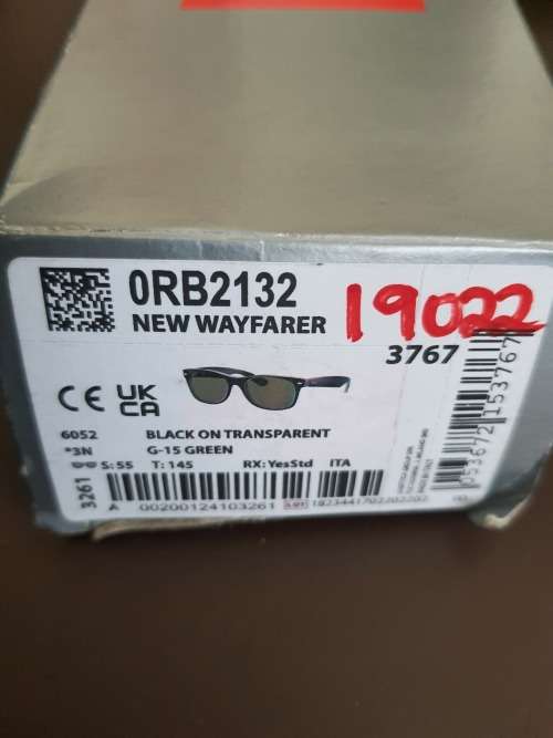 Ray Ban RB2132 New Mayfarer Sungalsses