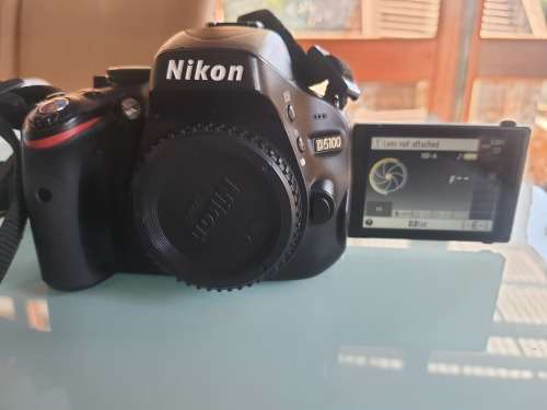 Nikon D5100 DSLR Camera