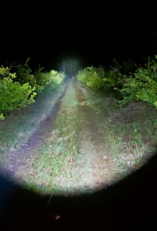 Very High power flashlight!!! 1600 lumens with accessories, not your average flashlight.