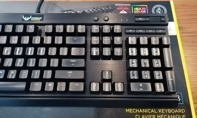 CORSAIR Gaming K95 RGB Mechanical Gaming Keyboard  CHERRY® MX Red