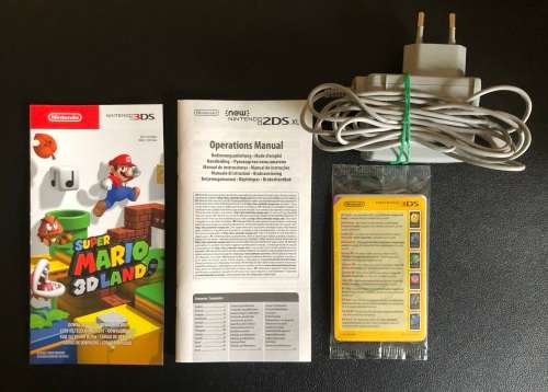 New Nintendo 2DS XL (CiB) + Super Mario 3D Land