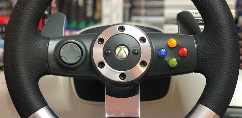 Xbox 360 Wireless Racing Wheel & Pedals