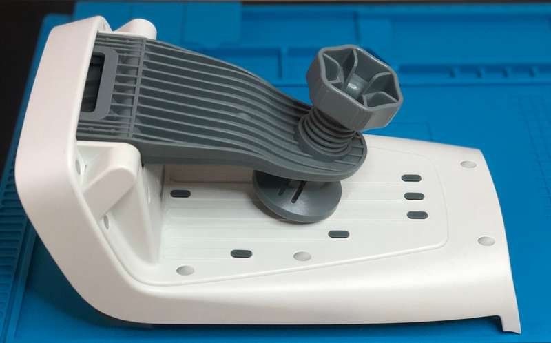 Xbox 360 Wireless Racing Wheel & Pedals