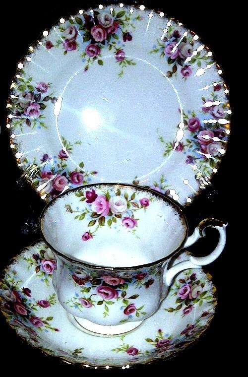 ROYAL ALBERT TRIO ( MINT CONDITION )