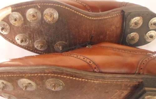 MENS VINTAGE GOLF SHOES WITH CHAMP VINTAGE HARDEND STEEL SPIKES