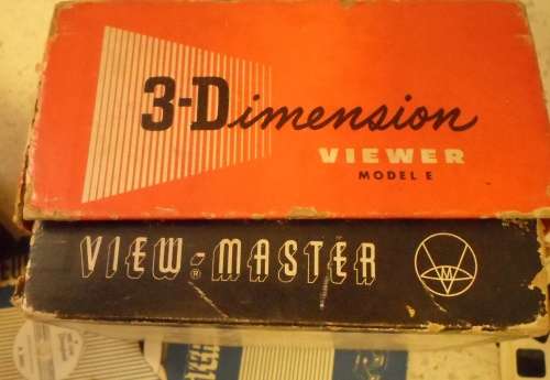 VINTAGE VIEW-MASTER 3-DIMENSION VIEWER 1950s MODEL E IN ORIGINAL BOX AND SLIDES