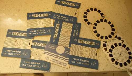 VINTAGE VIEW-MASTER 3-DIMENSION VIEWER 1950s MODEL E IN ORIGINAL BOX AND SLIDES