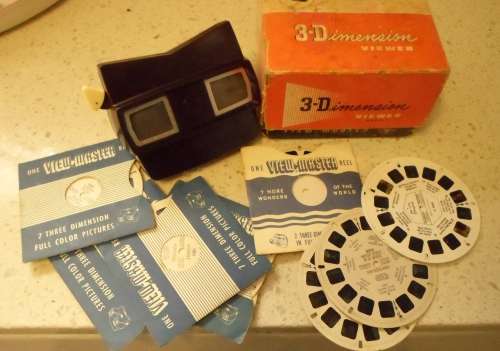VINTAGE VIEW-MASTER 3-DIMENSION VIEWER 1950s MODEL E IN ORIGINAL BOX AND SLIDES