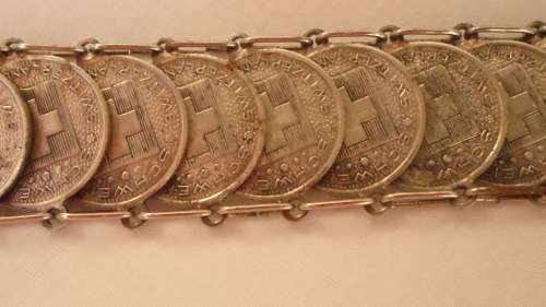 WOW!!!!!!!!!  4 X  BEAUTIFUL COSTUME VINTAGE BRACELETS