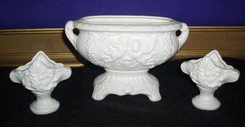 !!!!!!! WOW!!!!!!!! BEATIFUL ANGEL CERAMIC VASE +2 SMALL ONES