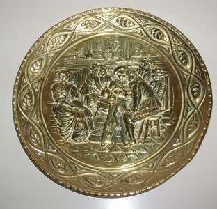 BEAUTIFUL  ROUND BRASS WALL HANGING
