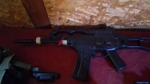 Heckler & Koch G36C Airsoft Rifle with ACCESSORIES!
