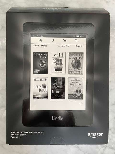 KINDLE PAPERWHITE 6` 3G AND WIFI - 9/10 - INCLUDED PINK AUTHENTIC AMAZON KINDLE LEATHER CASE