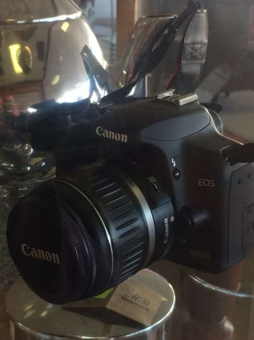 canon eos 1000d
