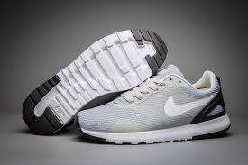 COOL ORIGINAL NIKE AIR VIBENNA  ( UK 8 )  ( SA 8 )