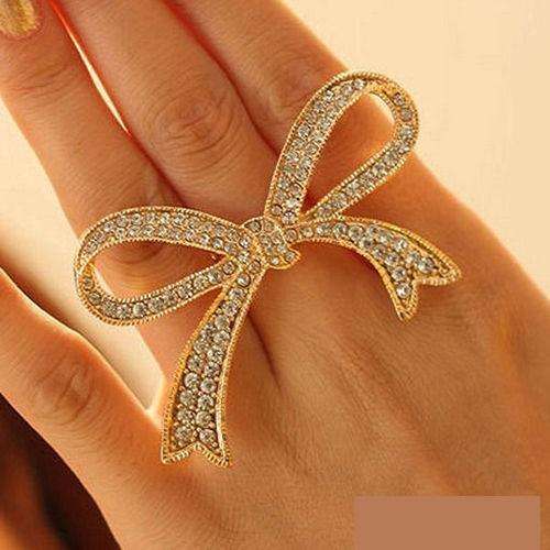 Ladies Stunning Bowknow Pattern Ring
