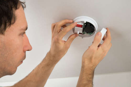 WIRELESS EARLY DETECTION and WARNING SMOKE DETECTOR ALARM