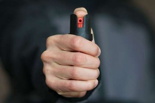 HIGH EFFECT  KING GUARD POLICE SELF DEFENCE and SELF PROTECTION PEPPER SPRAY