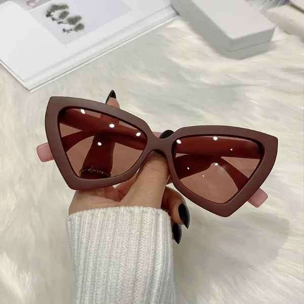 Ladies Chic & Elegant Cateye Shape Sunglasses