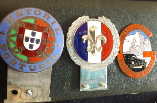 car badges