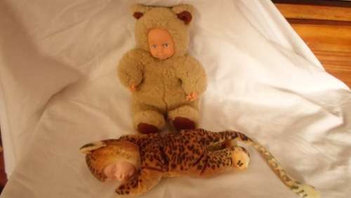 BEATIFUL SET OF 2 ANNE GEDDES BABY DOLLS