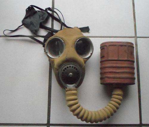 Canadian MK VIII Gas Mask 1941 WW2