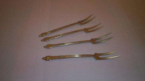 VINTAGE APOSTLE CAKE FORKS