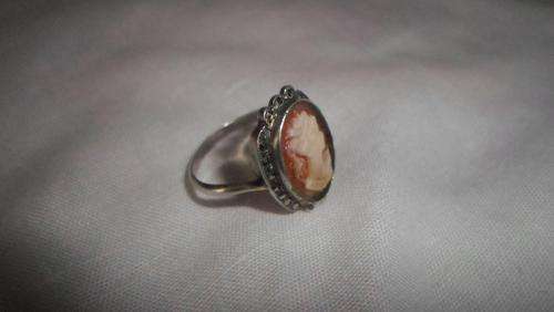 CAMEO AND MARCASITE SILVER RING