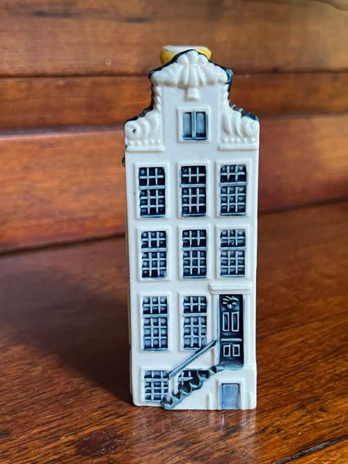 KLM House 46