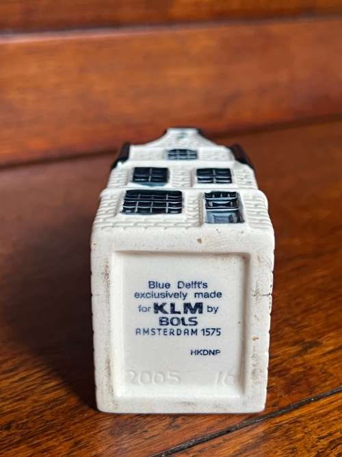 KLM House 16