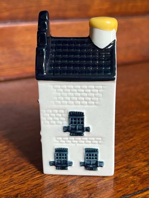 KLM House 3