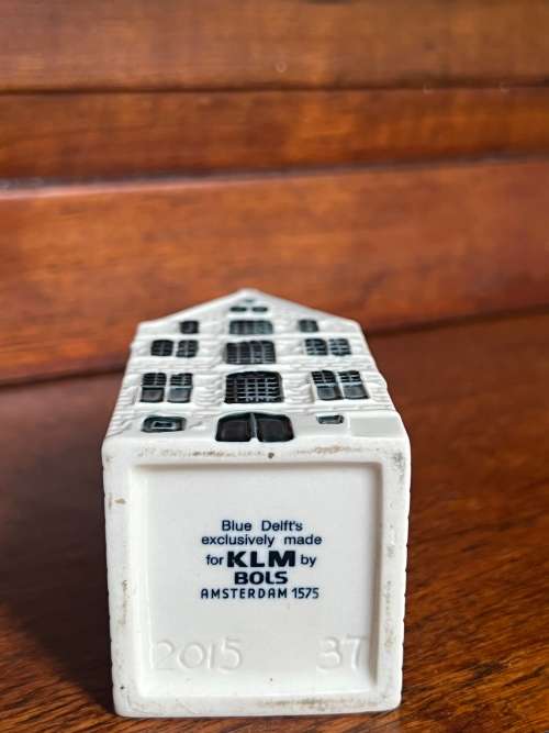 KLM House 37