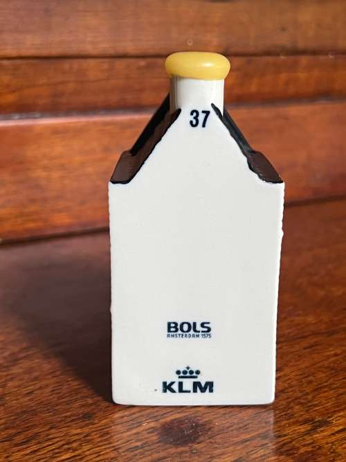 KLM House 37