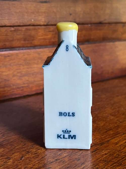 KLM House 8