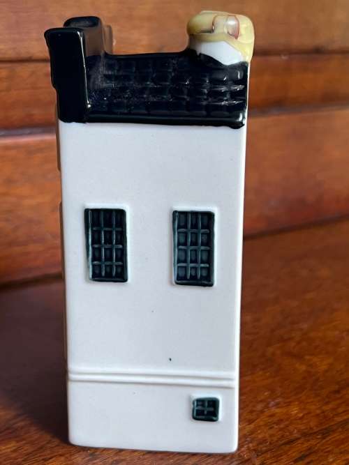 KLM House 47