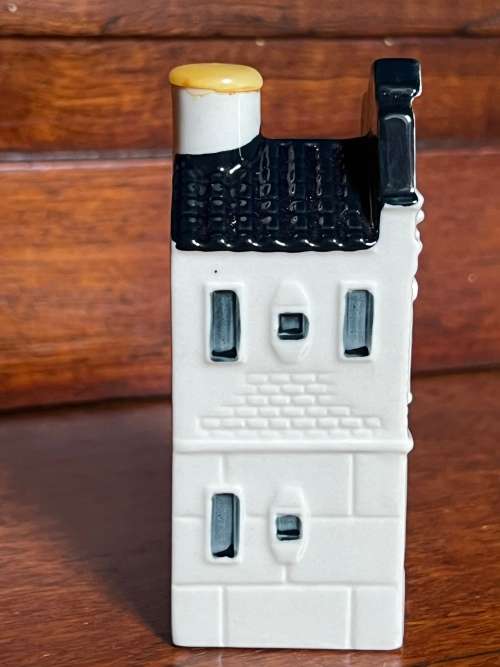 KLM House 71