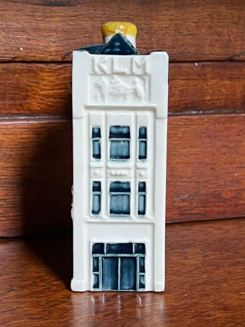 KLM House 75