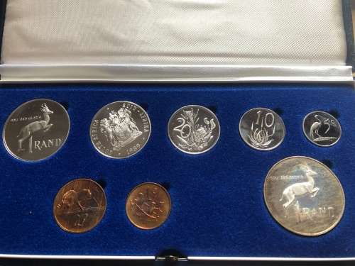 1989 Proof Set. TWO R1s (1 Silver) and RARER 5 cent