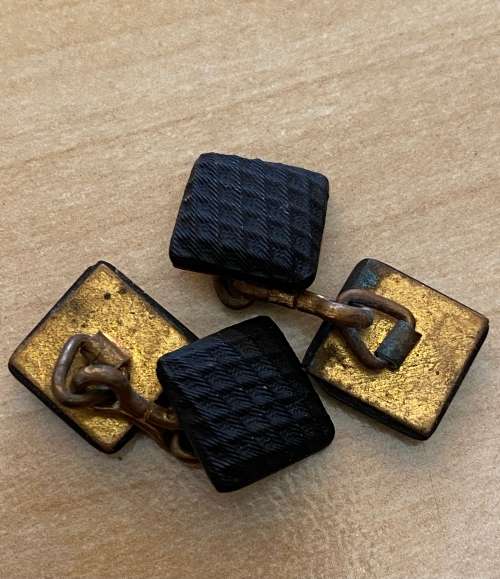 Cufflinks