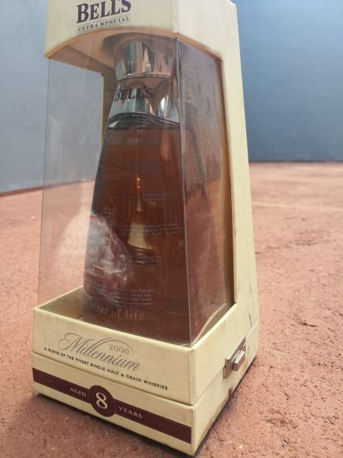 Bells 8 year old #Millenium Scotch whisky in engraved glass decanter & box rare in South Africa