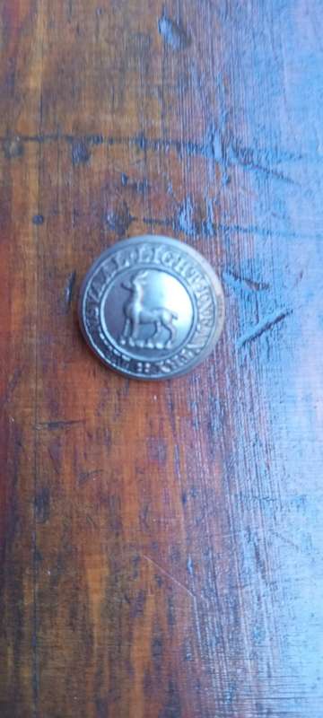 Light ifantry transvaal button on the back: Robinsons London