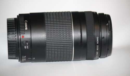 CANON EF 75-300mm F/4-5.6 III LENS (EXCELLENT CONDITION)