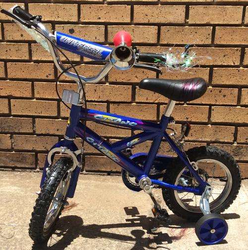 Children's 12-inch bicycle with hooter