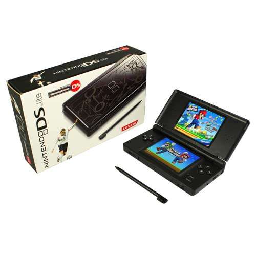 Nintendo DS Lite (Brand New) Give away prices SOCCER EDITION (Free FIFA 2010) THATS A R400.00 BONUS