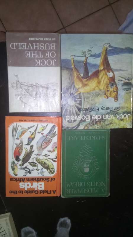 Jock of the Bushveld, Jock van die Bosveld, Midsummer Night's dream, Fieldguide to the birds of SA