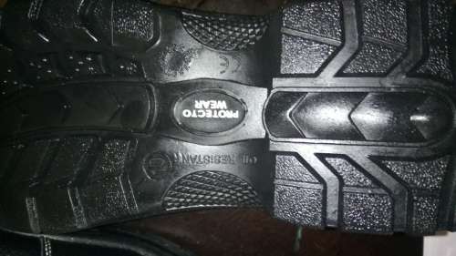 Protecto Utility safety shoe size 10