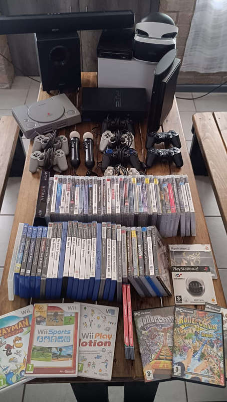 Console Collection Including Sound bar & PS4 VR