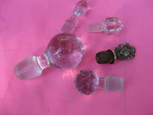 Decanter stoppers