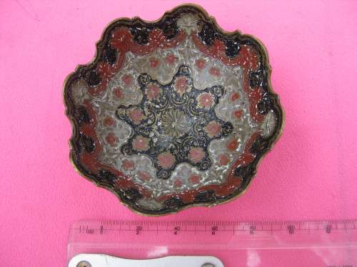 Cloisonné brass bowl with scalloped rim.