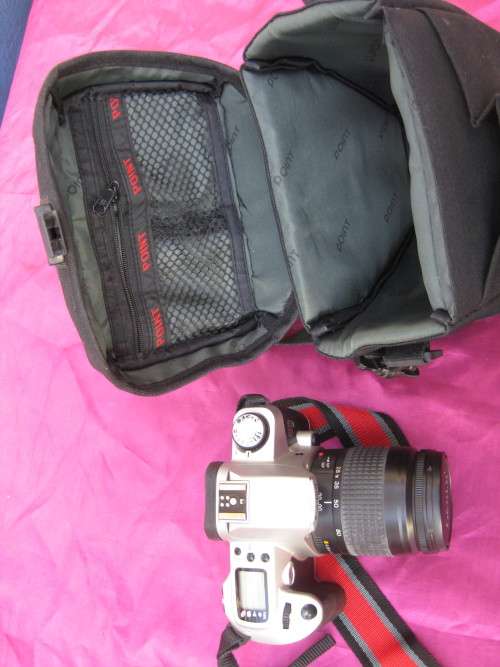 Canon Camera and accessories as per photo. Not tested. I live in Edenvale & you are welcome to view.